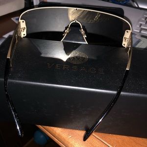 Women’s Versace sunglasses! Authentic!!